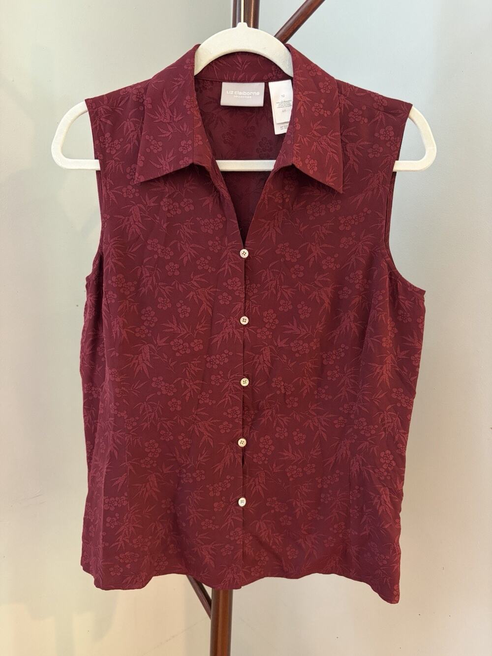Liz Claiborne 100% Silk Floral Patterned Burgundy Button Down Collared Blouse
